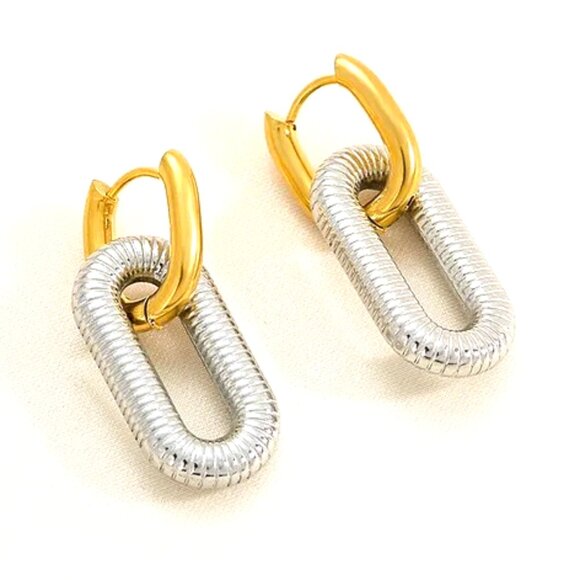 TWO PIECE 18K GOLD HUGGIE OBLONG HOOP INSIDE A SMALLER OVAL WHITE GOLD DIP HOOP - Picture 1 of 1